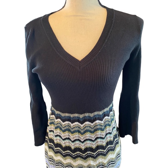 Nine West Women’s 3/4 Bell Sleeve Sweater Dress (M) - Picture 2 of 9